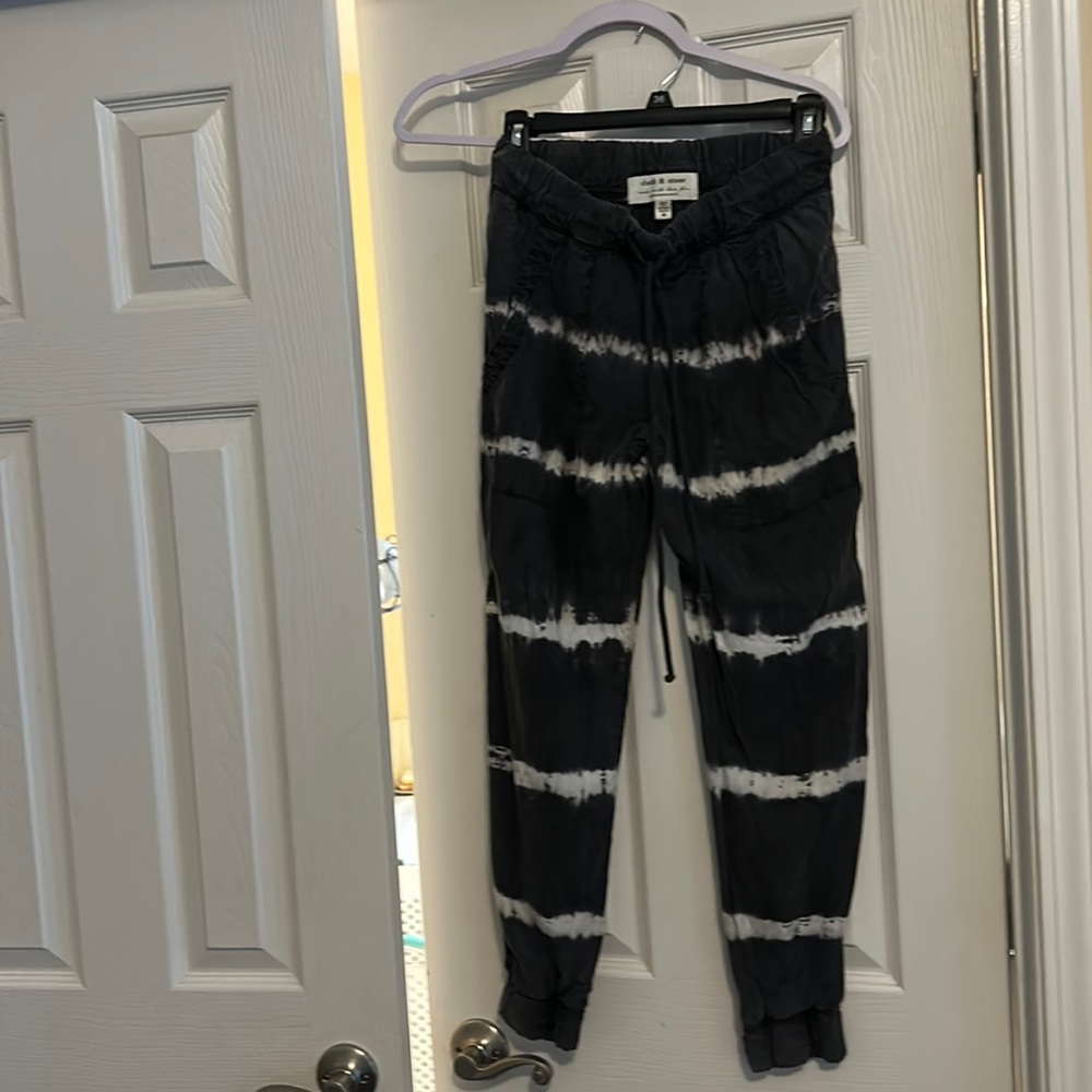 Lightweight Anthropologie joggers with pockets